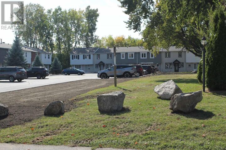 Property Photo:  Pl23 C1 Hochelaga Street  ON K1K 2E9 