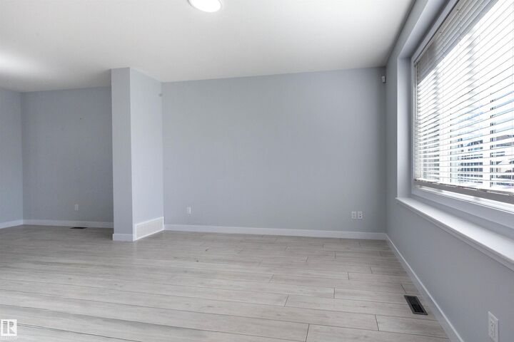 Property Photo:  828 Northern Harrier Lane NW  AB T5S 0P8