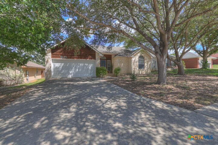 Property Photo:  2113 Sungate Drive  TX 78130 