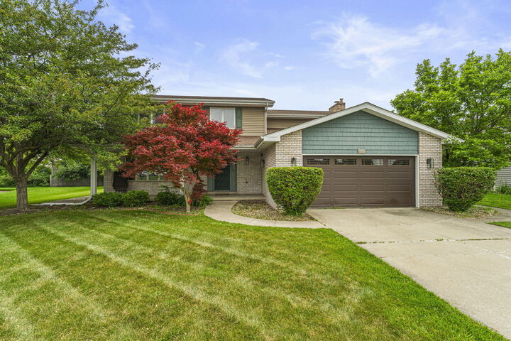 Property Photo:  9807 Ivy Lane  IN 46321 