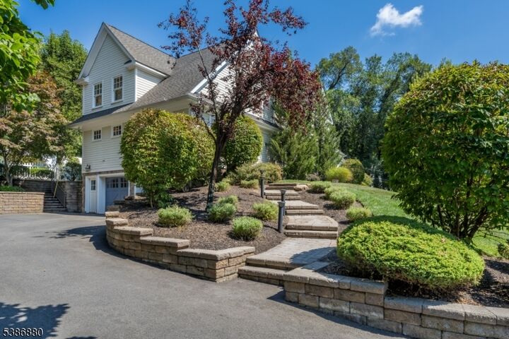 Property Photo:  18 Ridge Rd  NJ 07928 