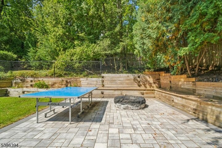 Property Photo:  40 Byron Pl  NJ 07039 