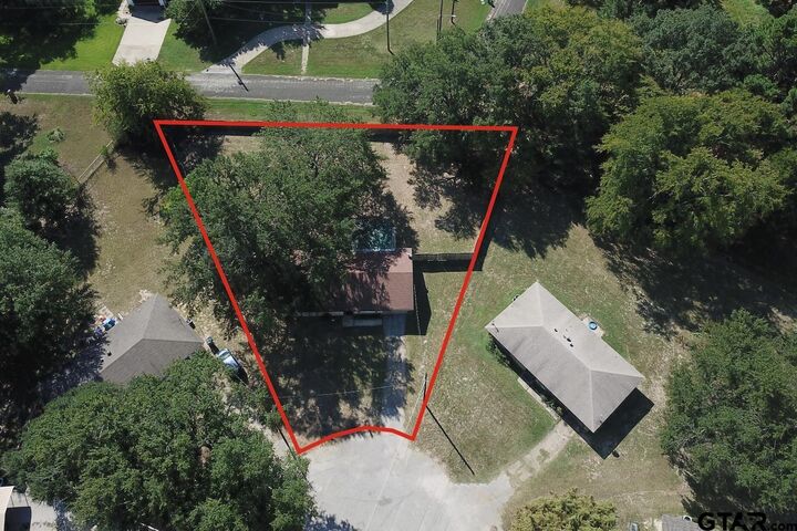 Property Photo:  1215 Summit Heights  TX 75771 