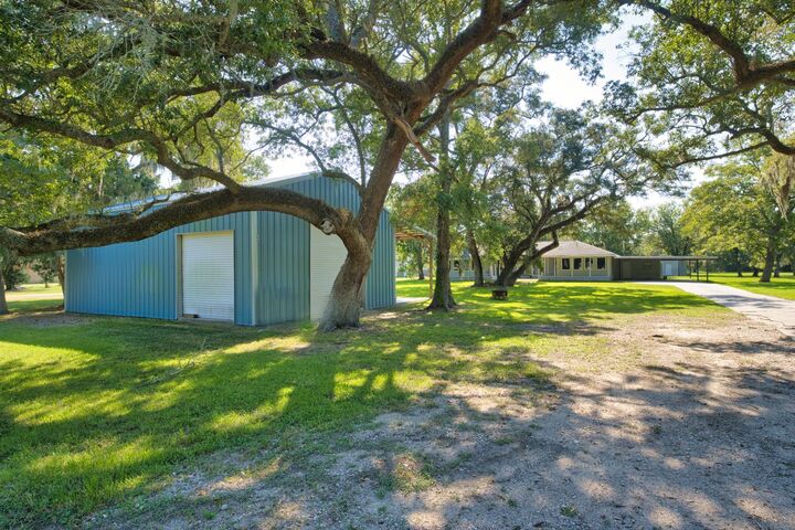 Property Photo: 6379 County Road 3 TX 77480