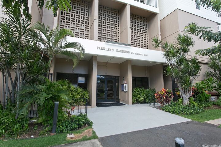 2714 Kahoaloha Lane 503  Honolulu HI 96826 photo