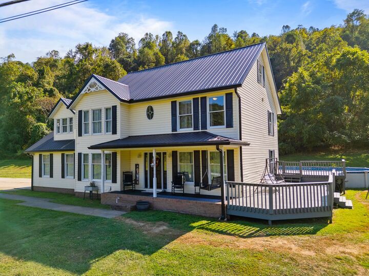 Property Photo: 874 Buffalo Creek Road WV 25704