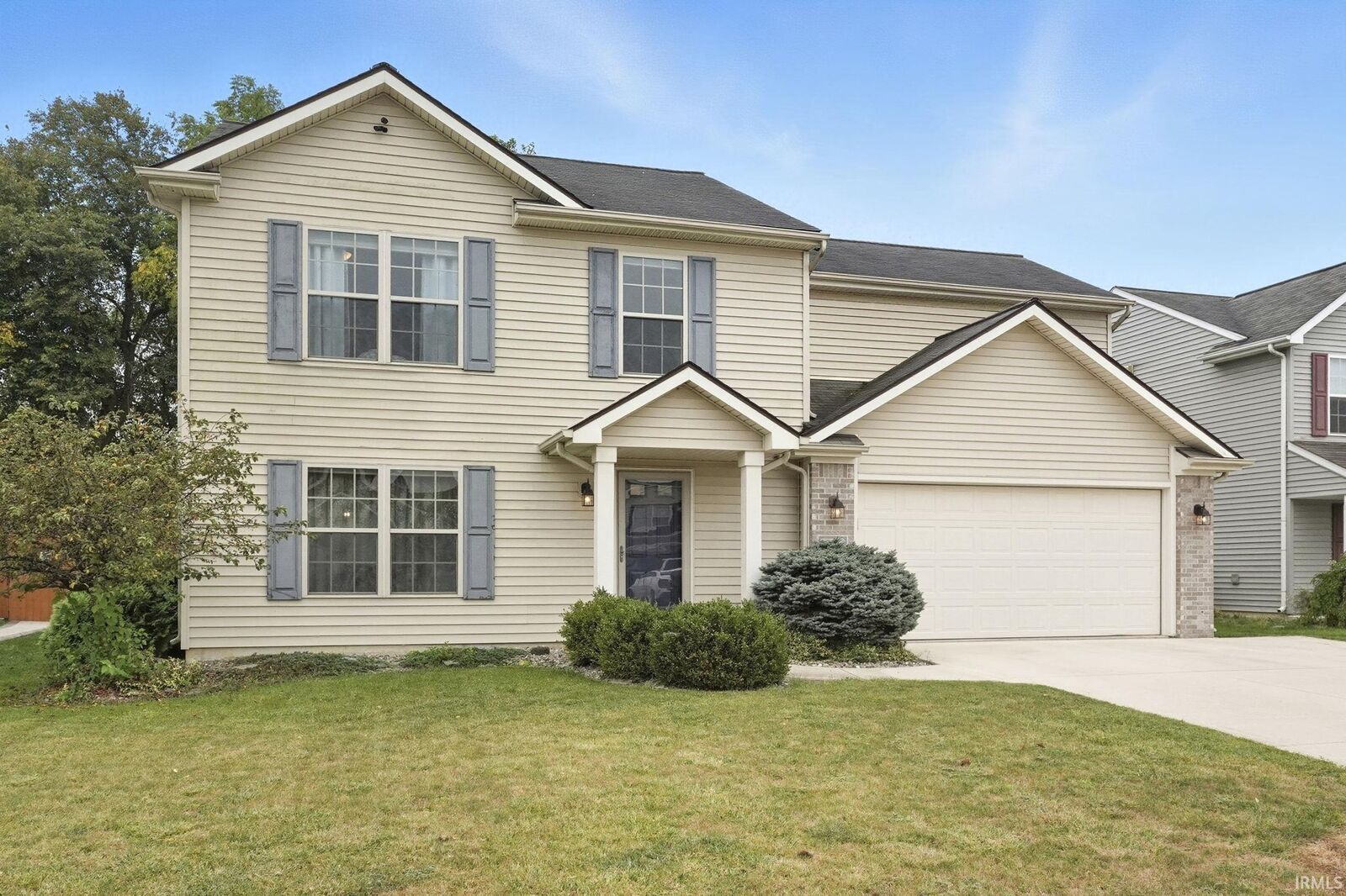 Property Photo:  915 Ravenwillow Drive  IN 46748