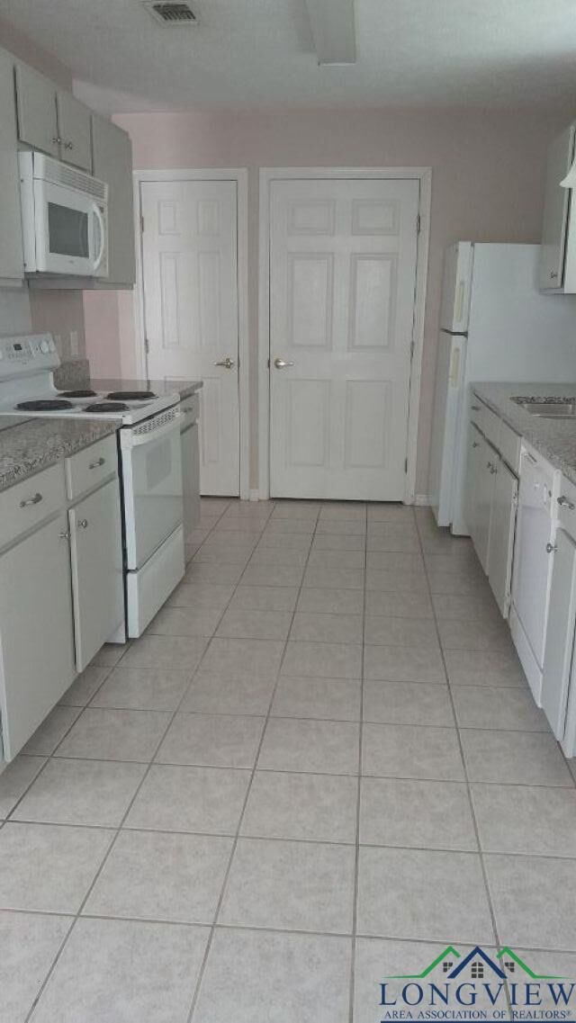 Property Photo:  317 Robinhood  TX 75961 