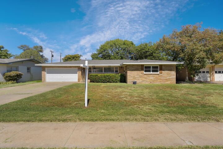 Property Photo: 3310 37th Street TX 79413