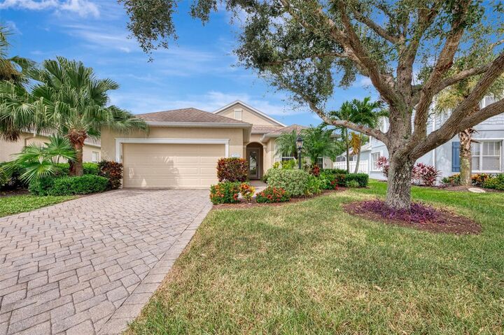Property Photo:  1434 Blue Horizon Circle  FL 34208 