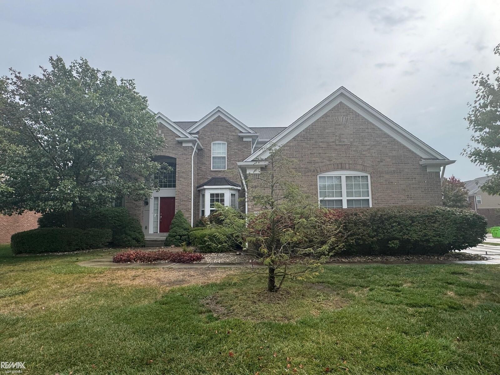 Property Photo:  49470 Tottenham Lane  MI 48044