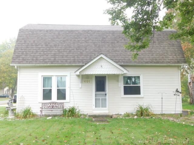 Property Photo:  401 E Mill Street  MI 48014 