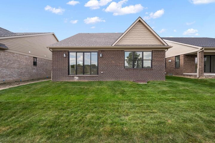 Property Photo:  5956 Willow Grove Drive  MI 48085 