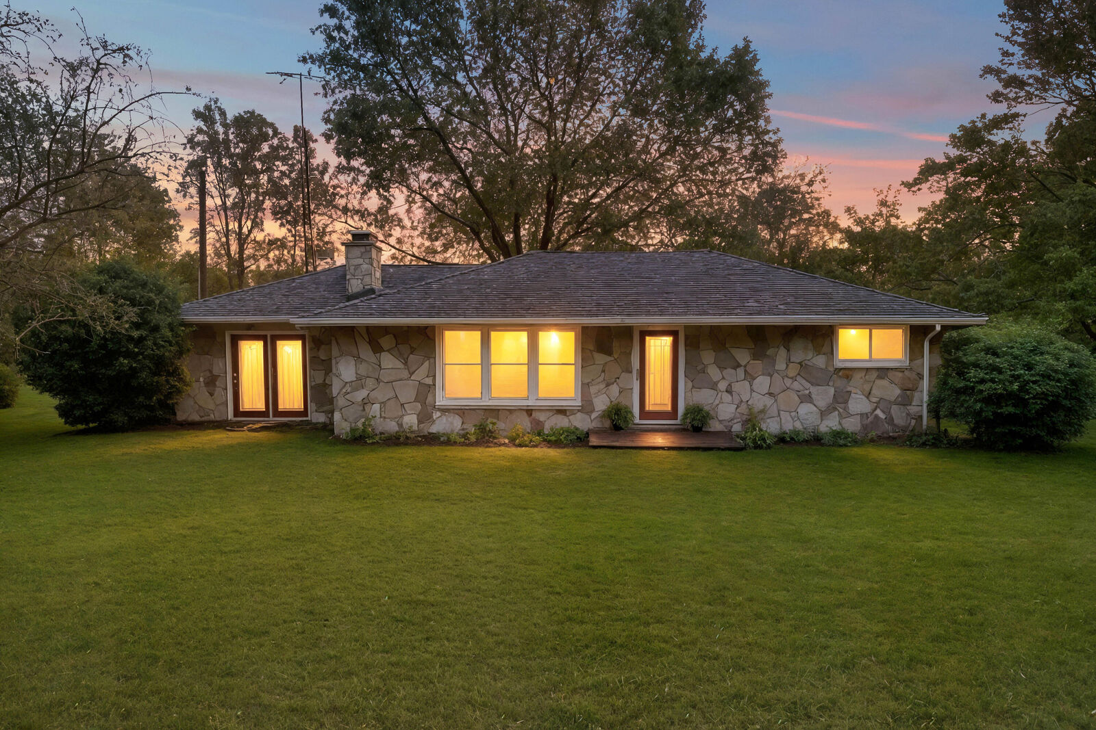 Property Photo: 2931 W Hallett Road MI 49242