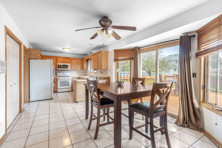 Property Photo:  611 Flambeau Court  IL 60446 