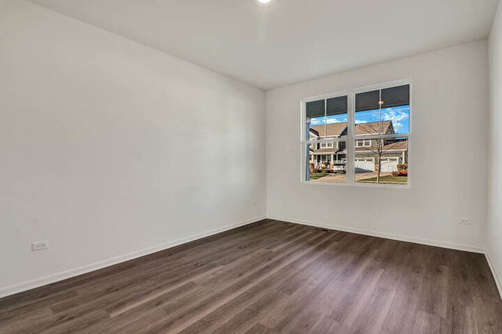 Property Photo: 1290 Tiger Lily Drive IL 60103