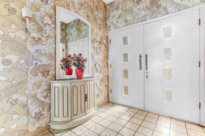Property Photo: 4817 Hermano Drive CA 91356