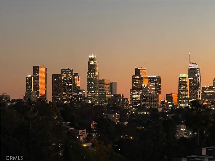 Property Photo:  1882 1882 N Alvarado Street 16  CA 90026 