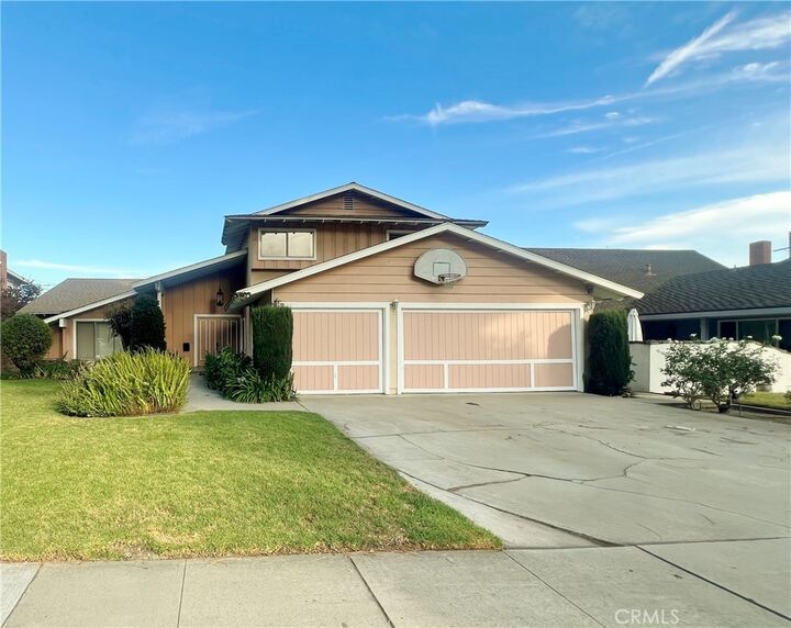 10524 Casanes Avenue  Downey CA 90241 photo