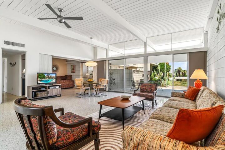 331 Sandpiper Street  Palm Desert CA 92260 photo