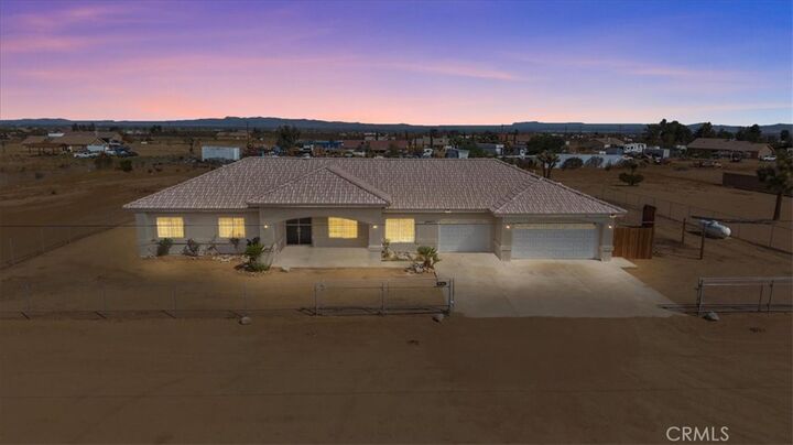 7536 Sunset Road  Phelan CA 92371 photo