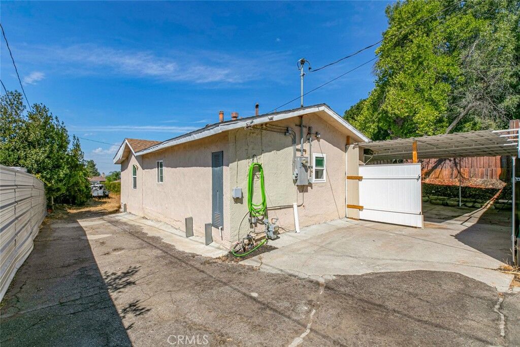 Property Photo:  4805 4805 Lowell  CA 91214 