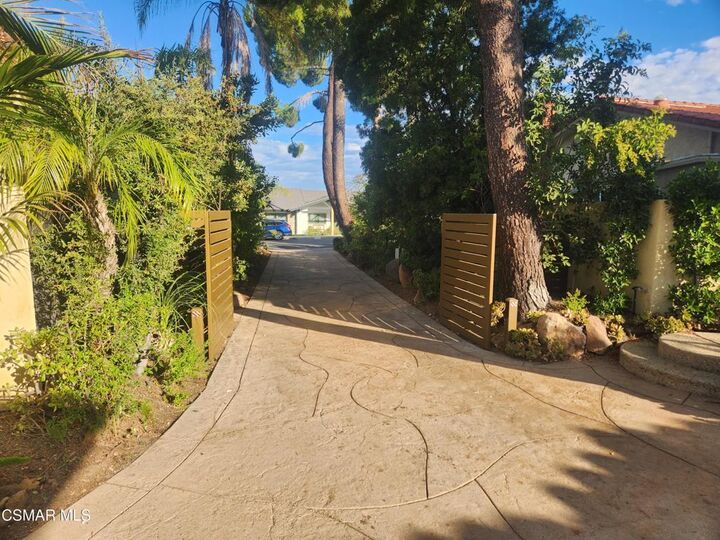 Property Photo:  2084 Hillsbury Road  CA 91361 
