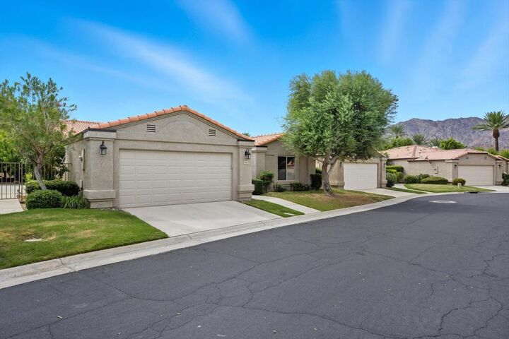 Property Photo:  48113 Vista Cielo  CA 92253 