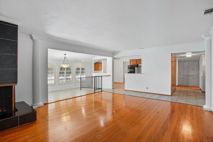 Property Photo:  158 Globe Avenue  CA 95815 