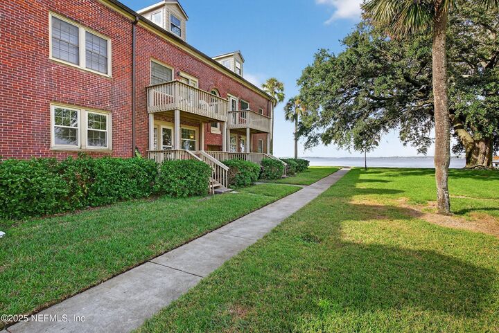 Property Photo:  1568 Palm Avenue 1568  FL 32207 