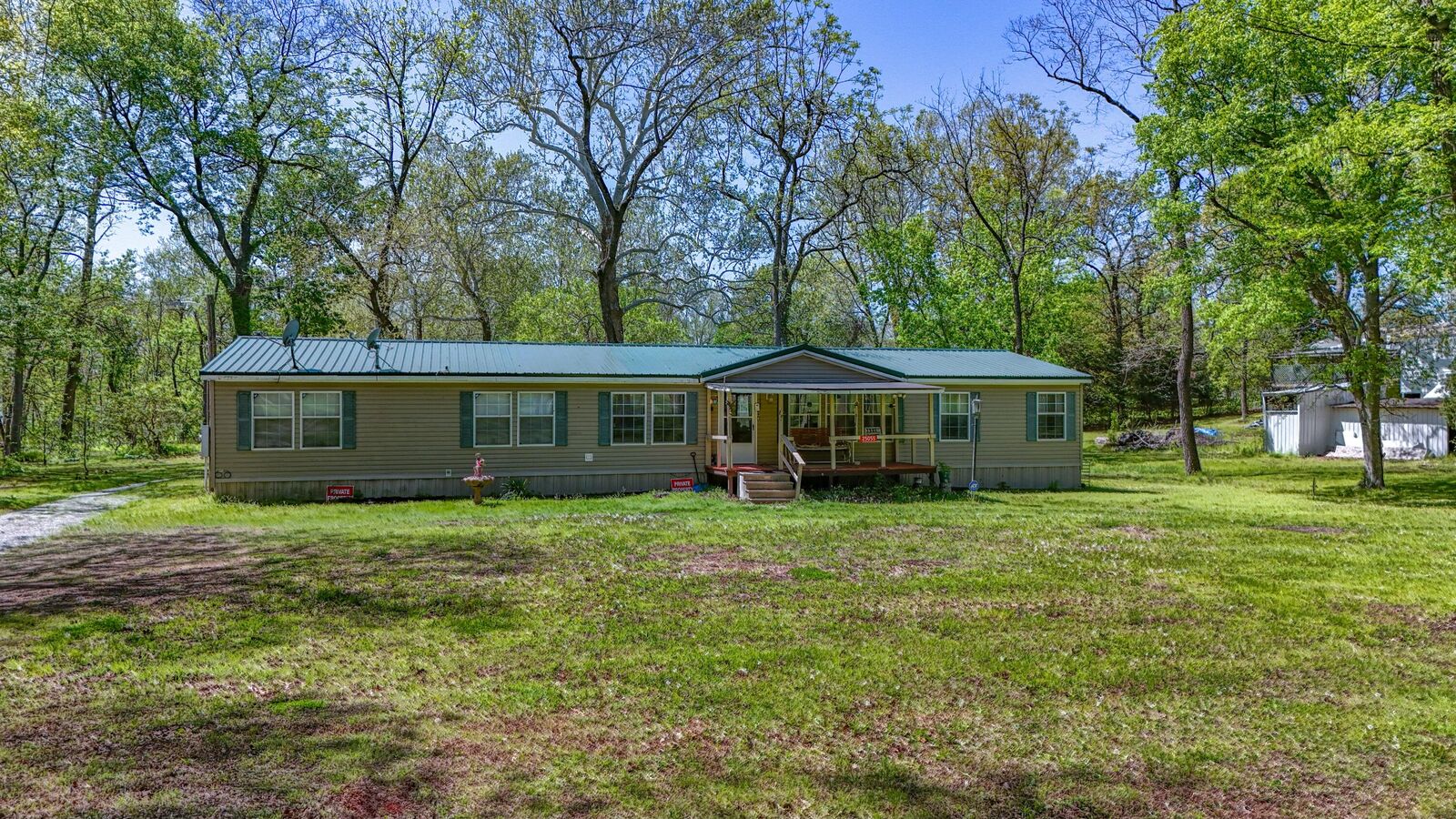 Property Photo: 25055 S Horse Creek Drive OK 74331