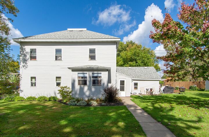 Property Photo: 402 2nd Avenue NE MN 56401
