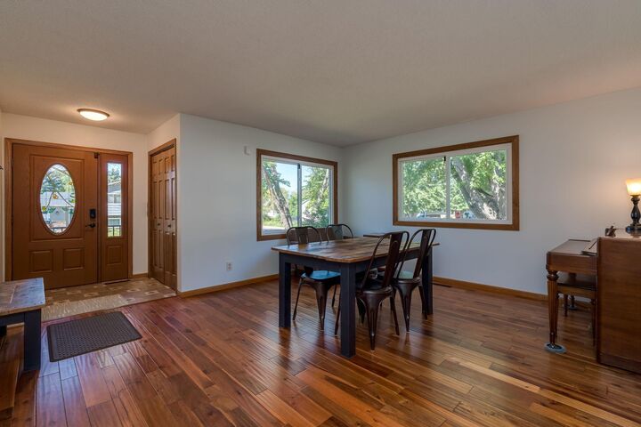 Property Photo:  528 Linda Drive  MN 56024 