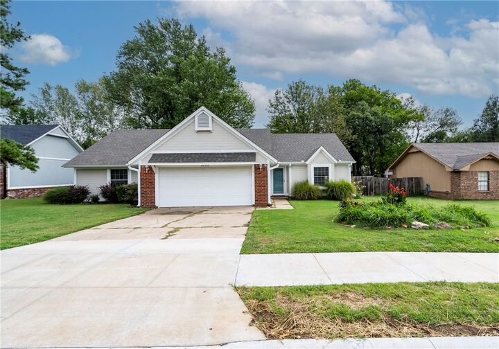 1025 Meadowlark Lane  Siloam Springs AR 72761 photo