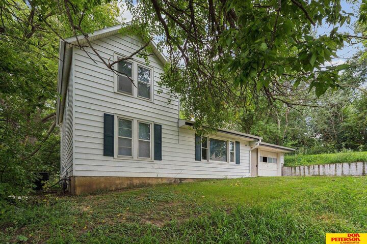 Property Photo:  208 S Park Street  NE 68031 