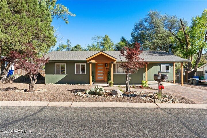 Property Photo:  1810 Meadowbrook Road  AZ 86303 
