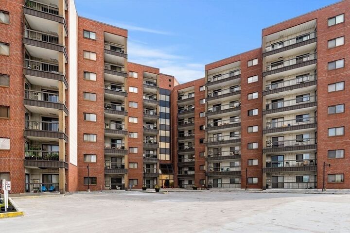 90 Quincy Shore Dr 701  Quincy MA 02171 photo