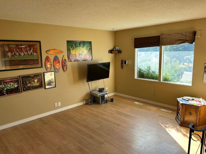 Property Photo:  114 Eagle Road N  AB T1H 4S6 