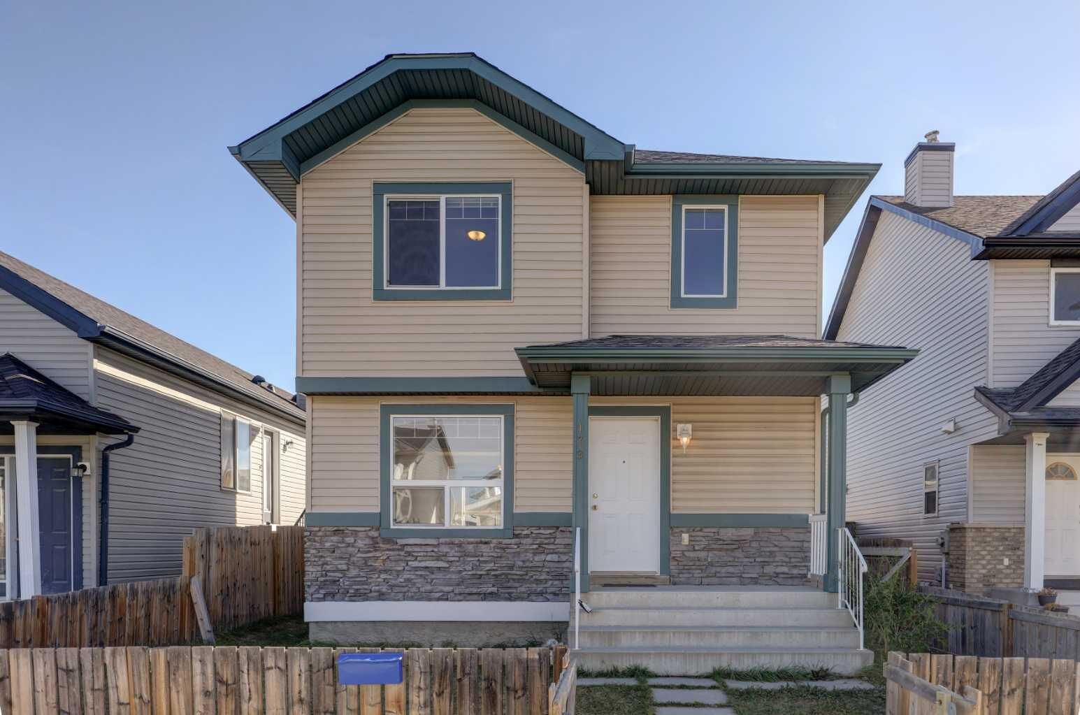 Property Photo:  179 Saddlemead Green NE  AB T3J 4M8 
