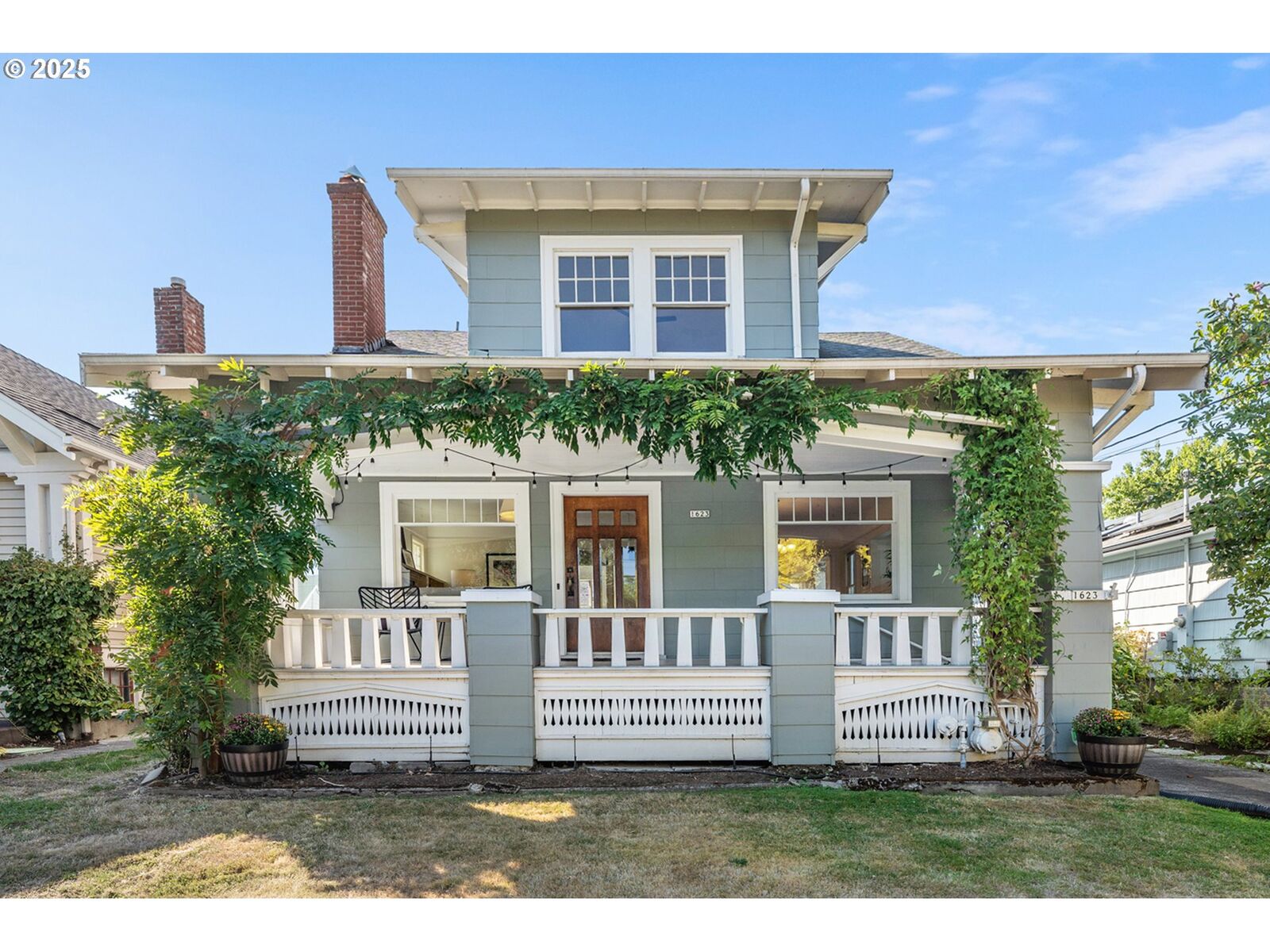 Property Photo:  1623 SE 41st Ave  OR 97214 