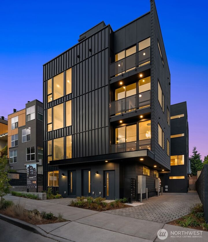 3610  Francis Avenue N  Seattle WA 98103 photo