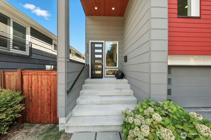 Property Photo:  9120  38th Avenue NE  WA 98115 