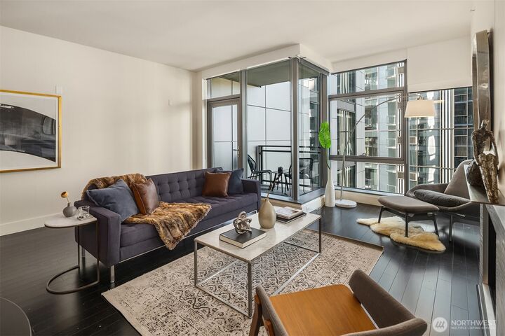 Property Photo:  820  Blanchard Street 1209  WA 98121 