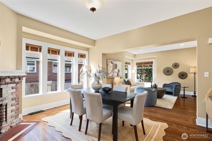 Property Photo: 5108 Meridian Avenue N WA 98103