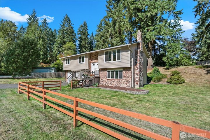 Property Photo:  18610 NE 157th Place  WA 98072 