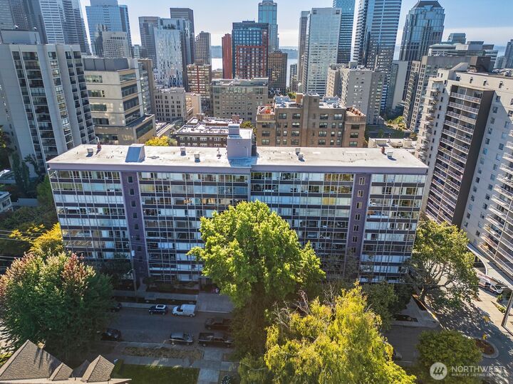 Property Photo: 1221 Minor Avenue 410 WA 98101