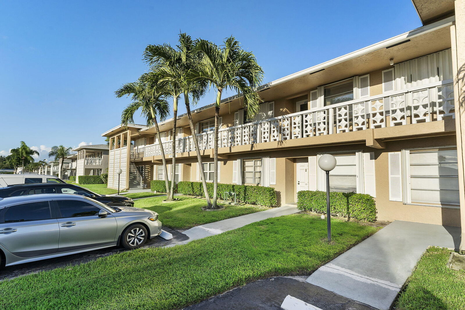 Property Photo: 1050 Citrus Way 202 FL 33445