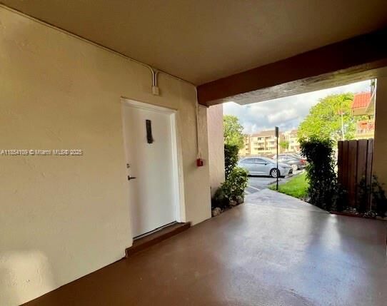 Property Photo: 10401 SW 108th Ave 136 FL 33176