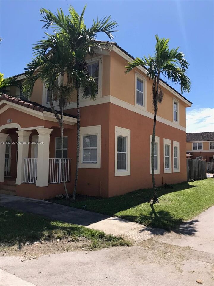 Property Photo: 10848 SW 243rd St FL 33032
