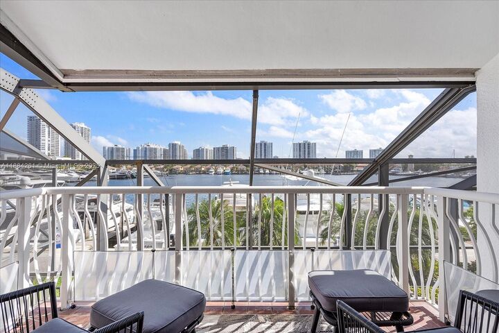 3620 Yacht Club Dr 503  Aventura FL 33180 photo